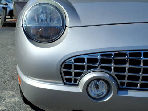 2004 Ford Thunderbird Deluxe