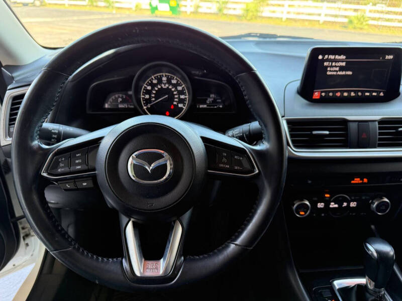 2018 Mazda MAZDA3 Touring