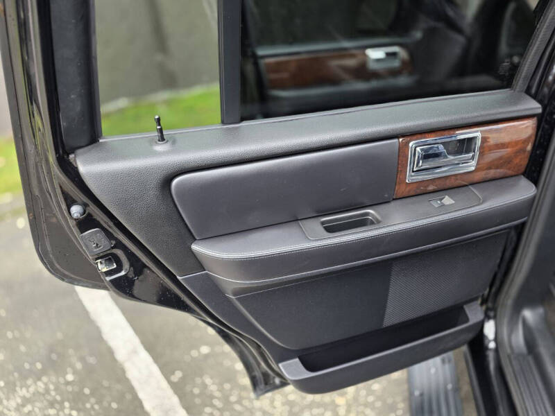 2016 Lincoln Navigator Select