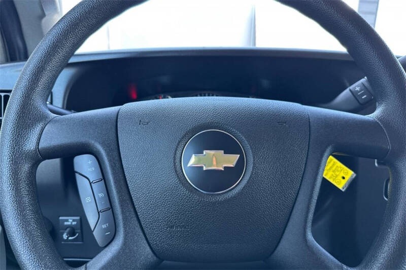 2024 Chevrolet Express LT 3500