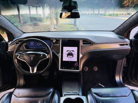 2017 Tesla Model X 75D