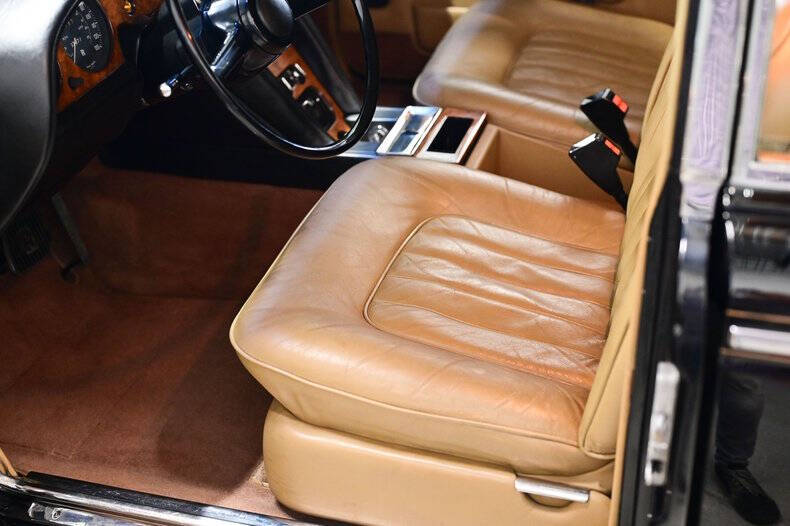 1972 Rolls-Royce SILVER CLOUD LWB