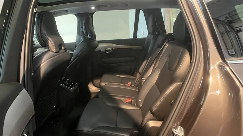2024 Volvo XC90 B5 Core Bright Theme