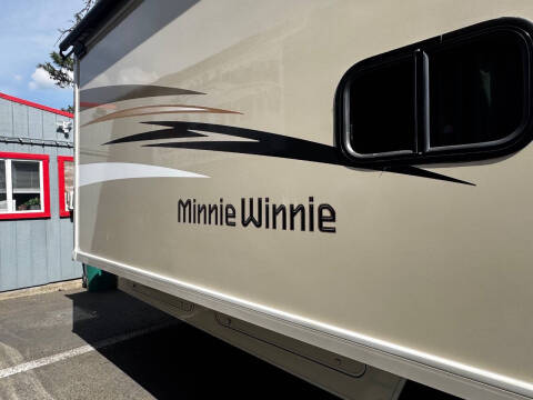 2017 Winnebago Minnie Winnie