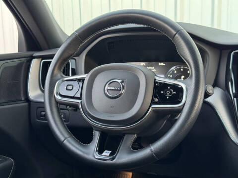 2019 Volvo XC60 T5 R-Design