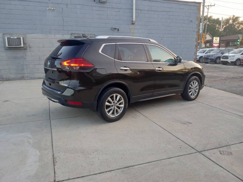 2017 Nissan Rogue SV