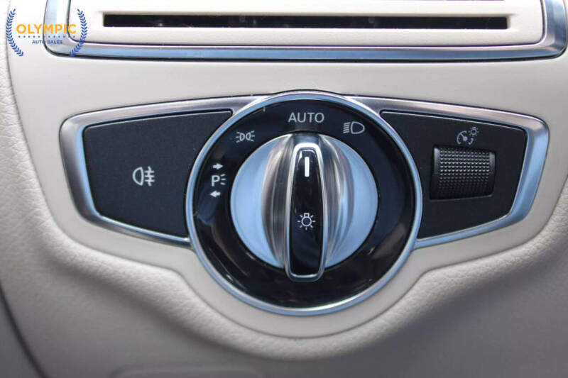 2015 Mercedes-Benz C-Class C 300