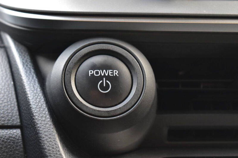 2023 Toyota Prius LE