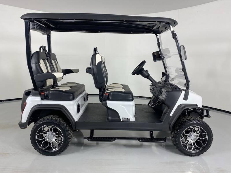 2025 Evolution MAVERICK 4 PLUS