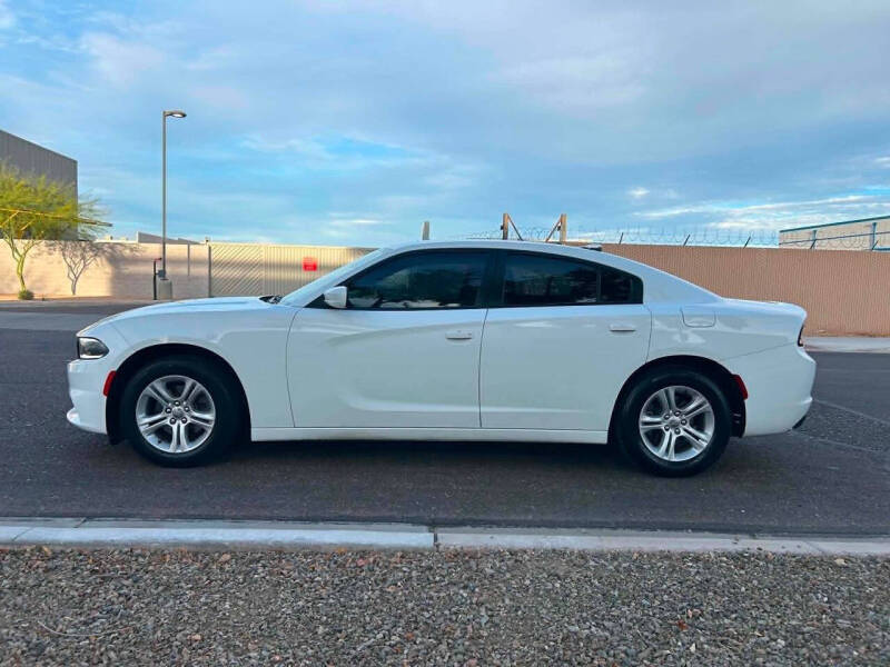 2017 Dodge Charger SE