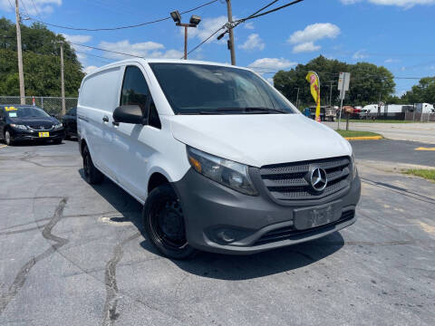 2017 Mercedes-Benz Metris for sale at Chicagoland Motorwerks INC in Joliet IL