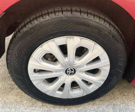 2021 Toyota Prius L Eco