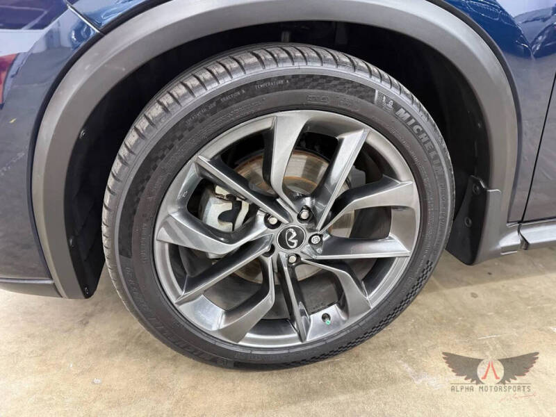 2019 Infiniti QX50 Essential