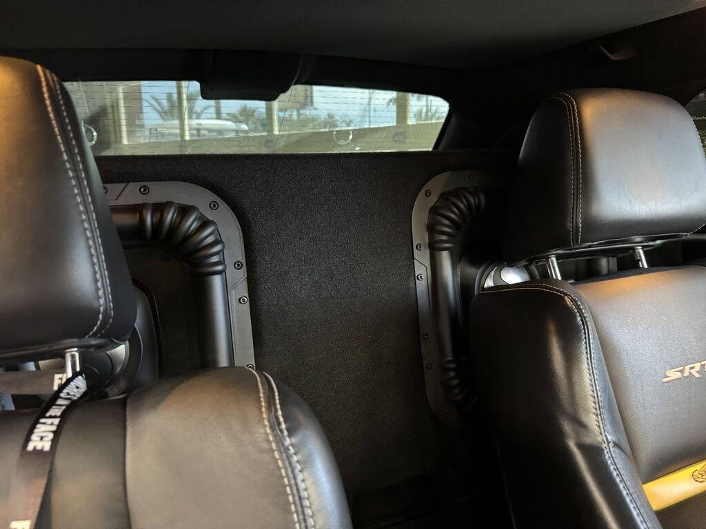 2012 Dodge Challenger 9