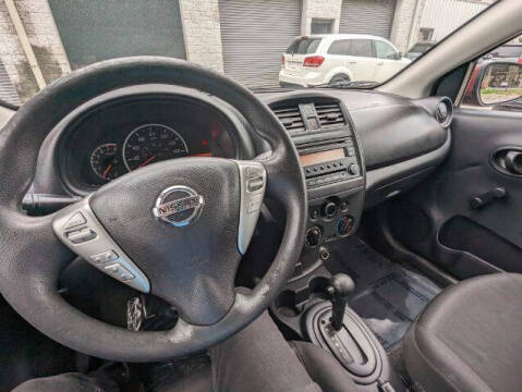 2017 Nissan Versa 1.6 S Plus