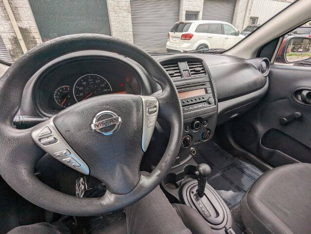 2017 Nissan Versa 1.6 S Plus