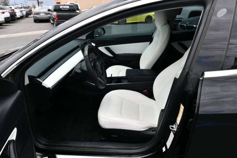 2020 Tesla Model 3 Long Range