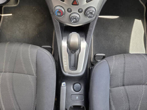 2016 Chevrolet Sonic LT Auto