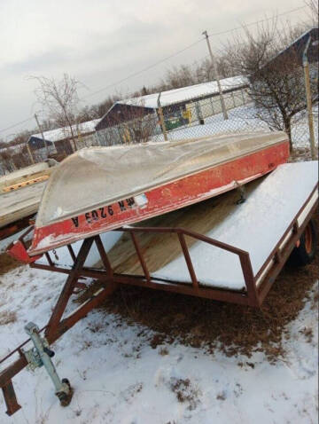 1981 Lund Boat 12'