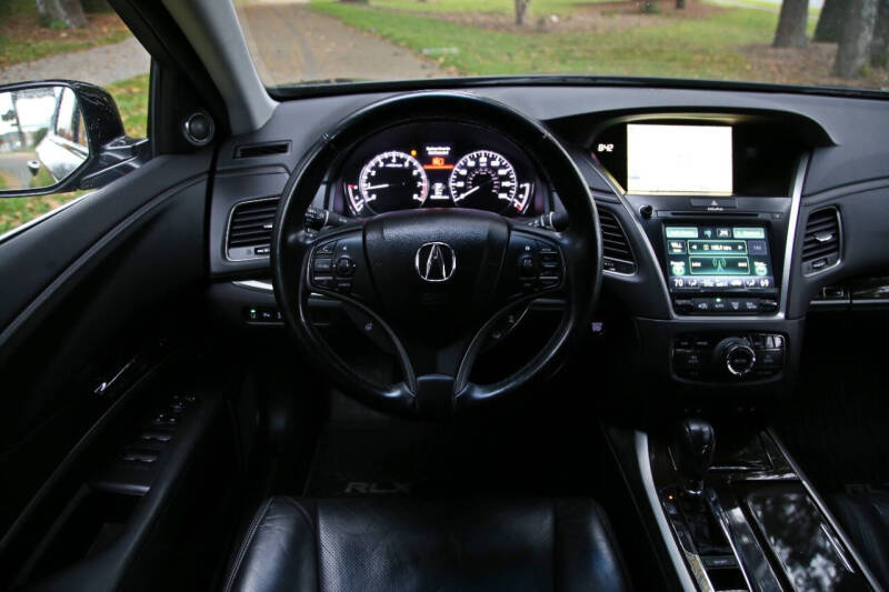 2016 Acura RLX w/Advance