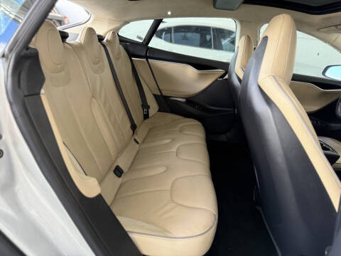 2012 Tesla Model S Performance