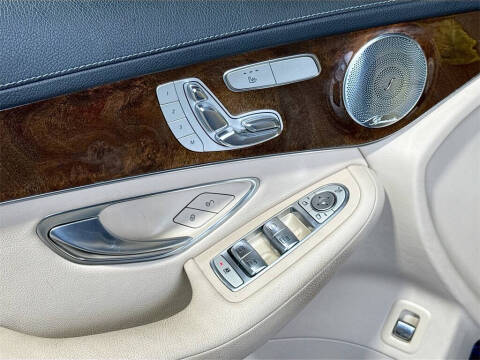 2017 Mercedes-Benz GLC GLC 300