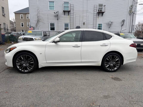 2015 Infiniti Q70 3.7
