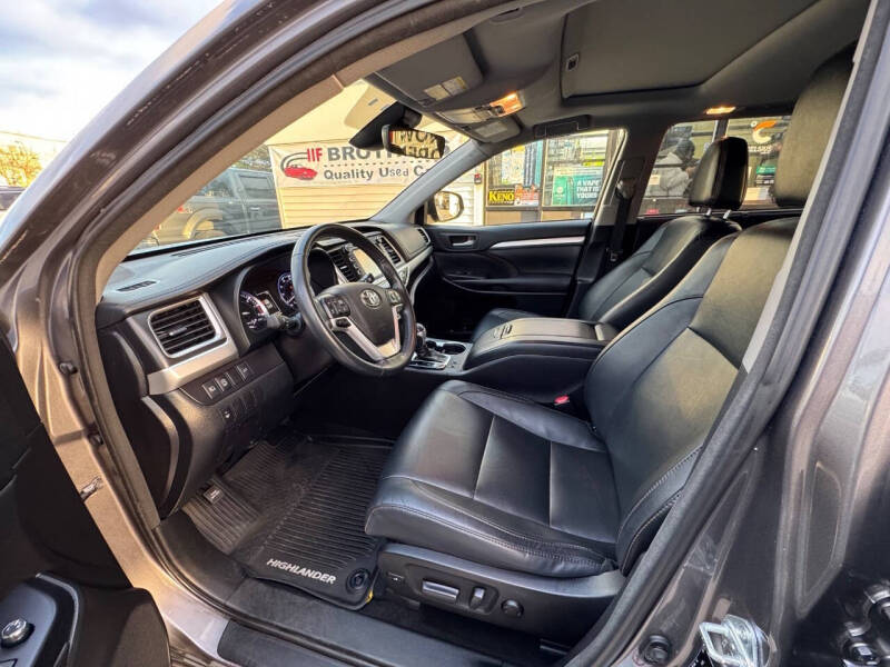 2017 Toyota Highlander XLE