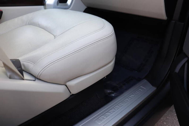 2020 Land Rover Range Rover P525 HSE