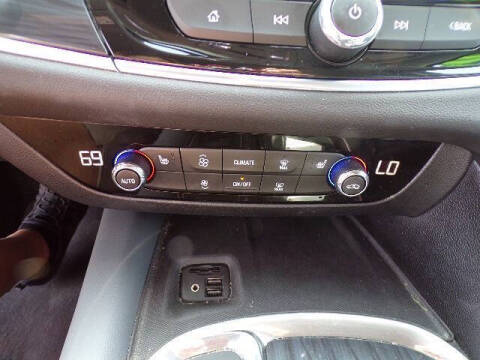 2020 Buick Enclave Essence