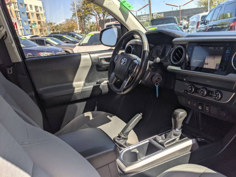 2019 Toyota Tacoma SR5 V6