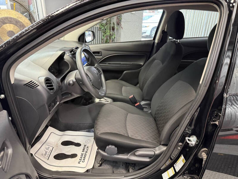 2024 Mitsubishi Mirage ES