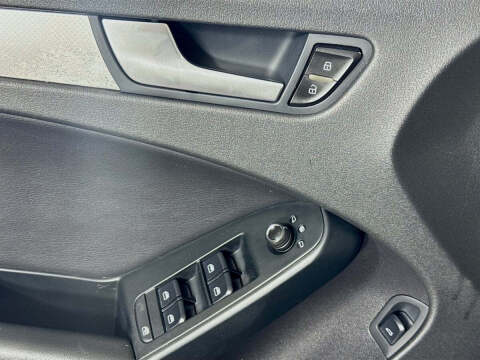 2010 Audi A4 2.0T quattro Premium