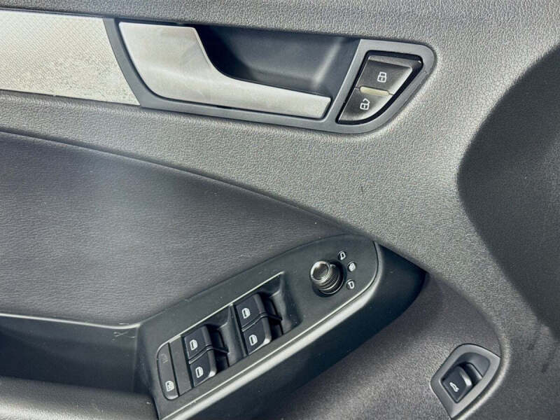 2010 Audi A4 2.0T quattro Premium