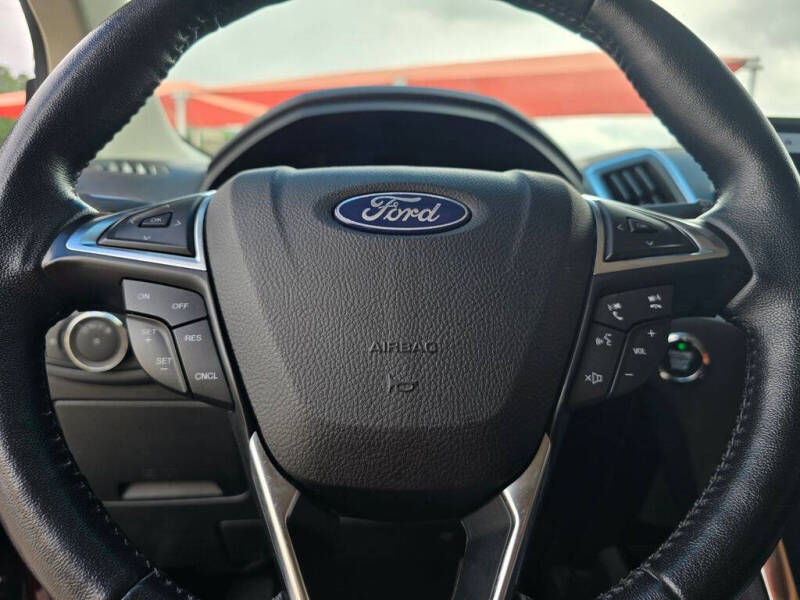 2023 Ford Edge Titanium