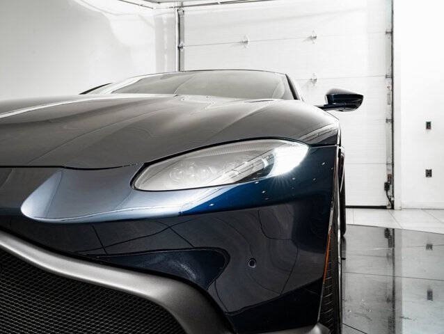 2020 Aston Martin Vantage