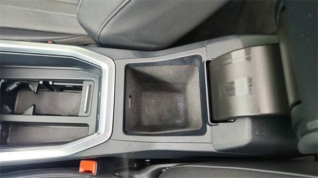 2022 Audi e-tron quattro Premium Plus