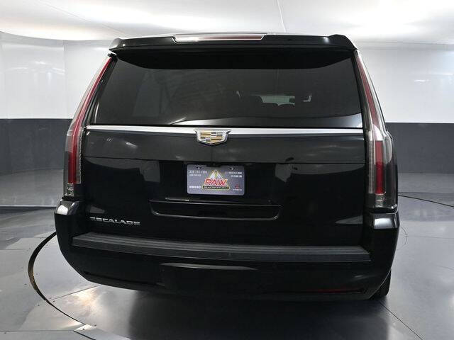 2017 Cadillac Escalade ESV Luxury