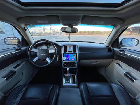 2006 Chrysler 300 SRT-8