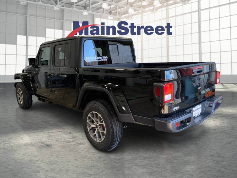 2026 Jeep Gladiator Sport S