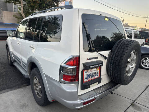 2001 Mitsubishi Montero Limited