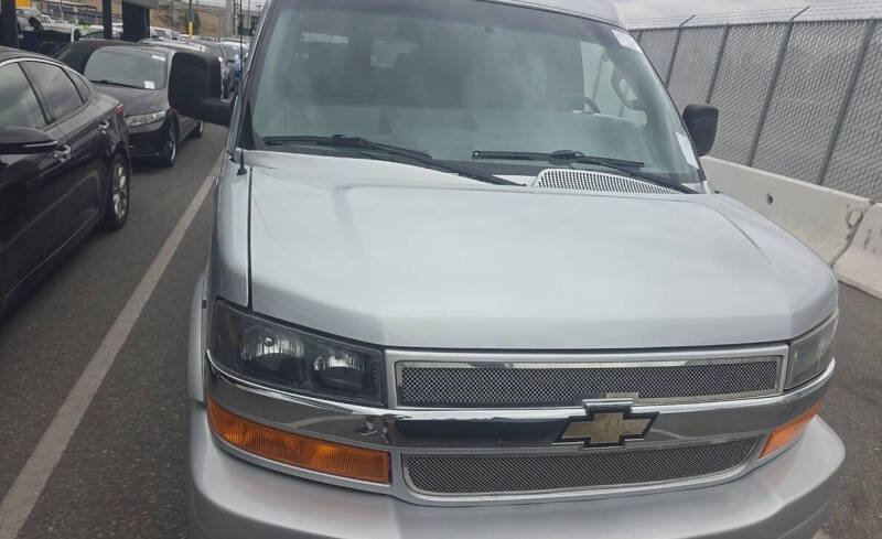 2016 Chevrolet Express 2500