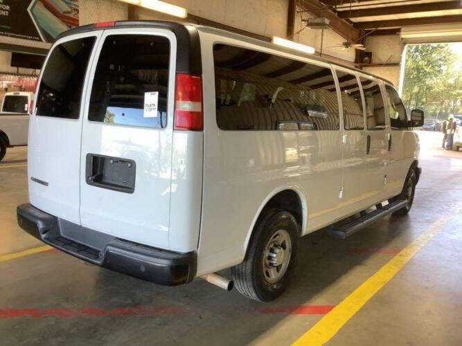 2017 Chevrolet Express LS 3500