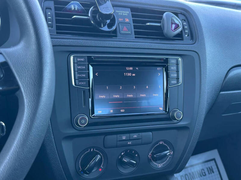 2016 Volkswagen Jetta