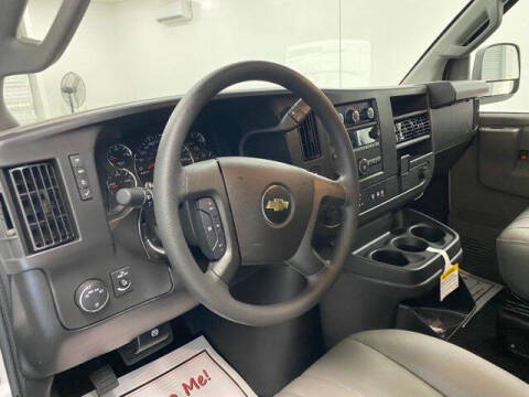 2025 Chevrolet Express 2500
