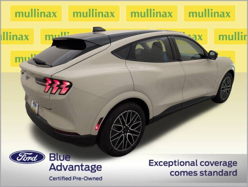 2025 Ford Mustang Mach-E Premium