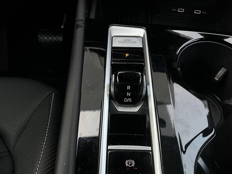 2025 Volkswagen Atlas Cross Sport SE 4Motion