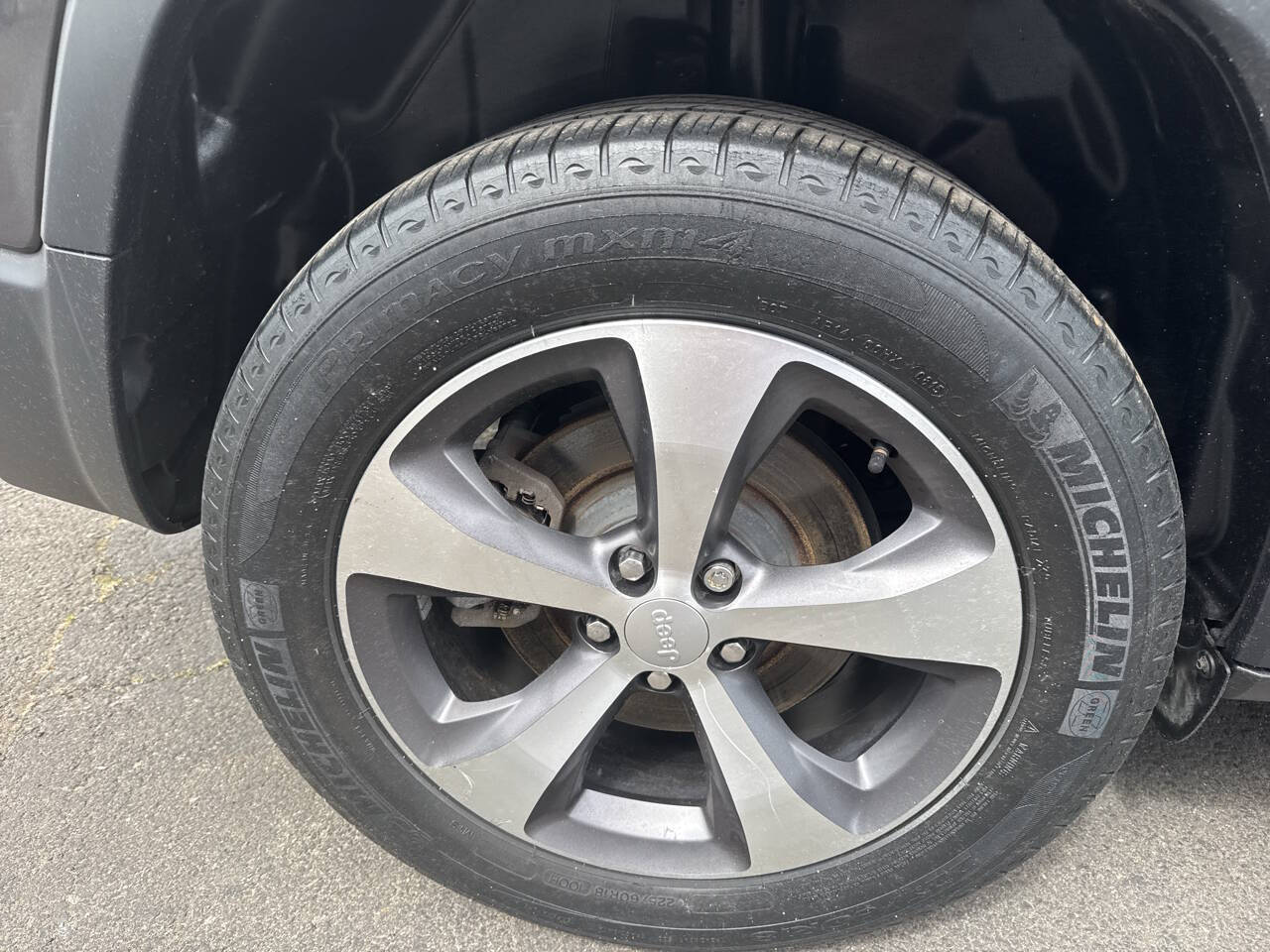 used 2020 Jeep Cherokee car, priced at $19,499