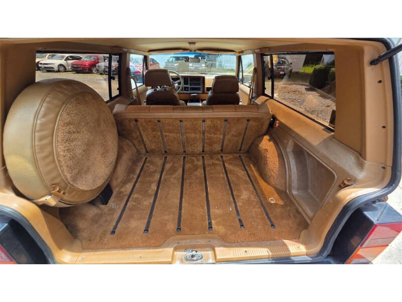 1986 Jeep Cherokee Laredo