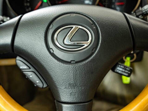 2004 Lexus SC 430